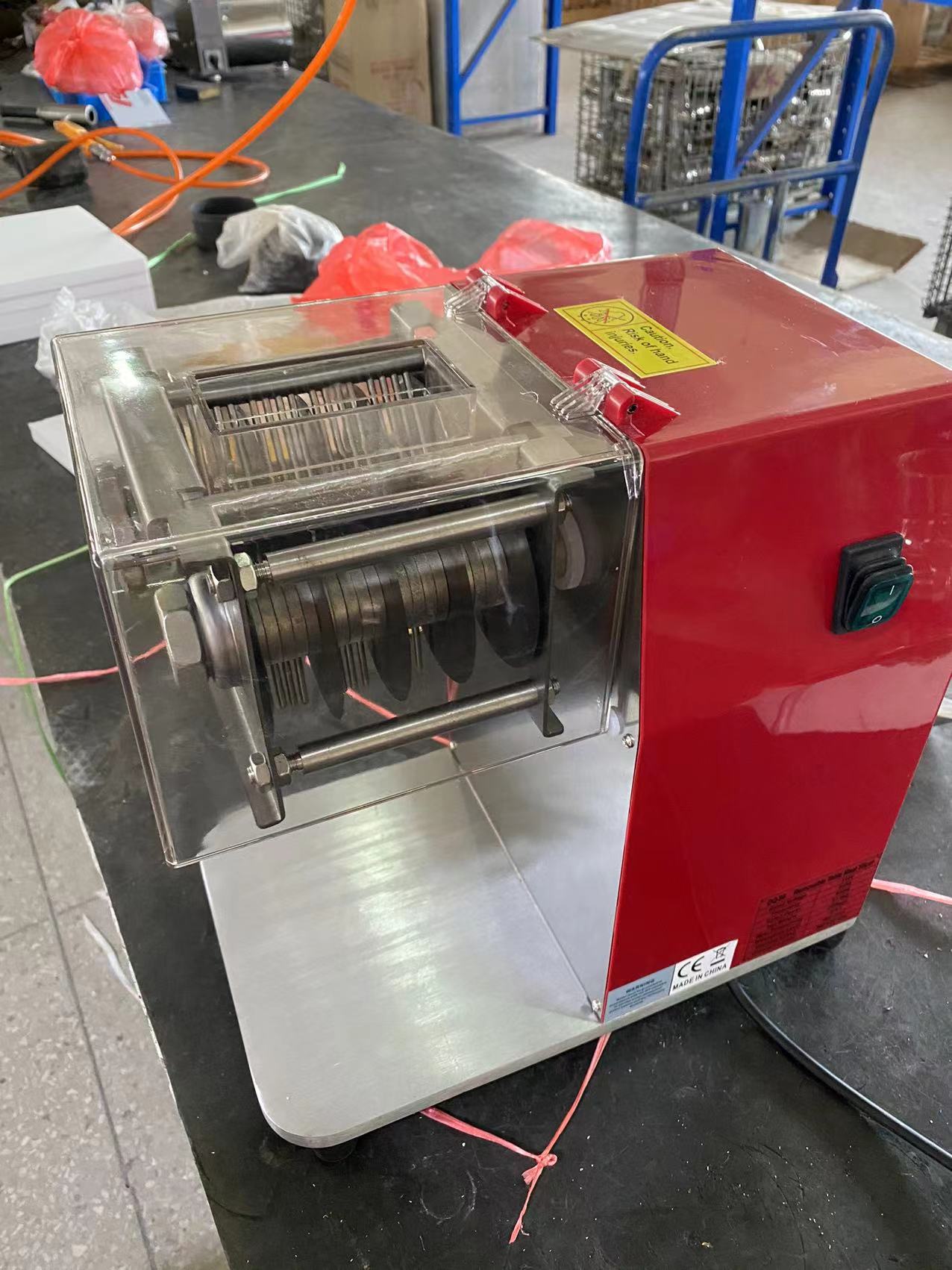 ماكينة تقطيع اللحوم الكهربائية - مراجعة Automatic Meat Slicer Home وسعره